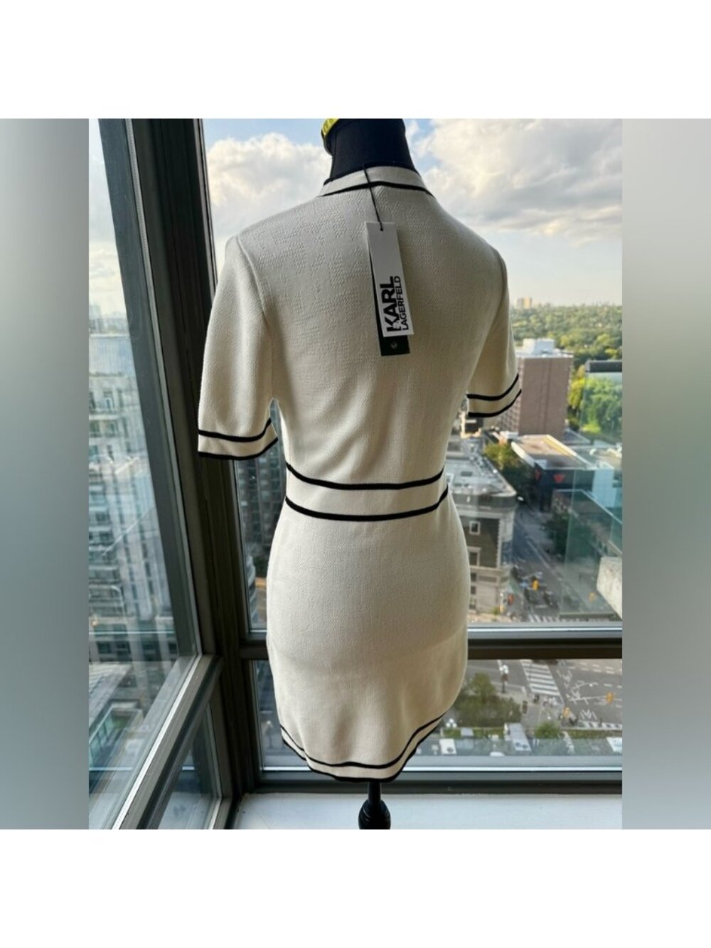 🆕 KARL LAGERFELD 🧿 NWT Classic Knit Dress with Embroidered Monogram, White, Sm - Picture 7 of 16